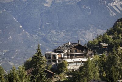 Hostellerie d’Orzival mit herrlichem Bergblick